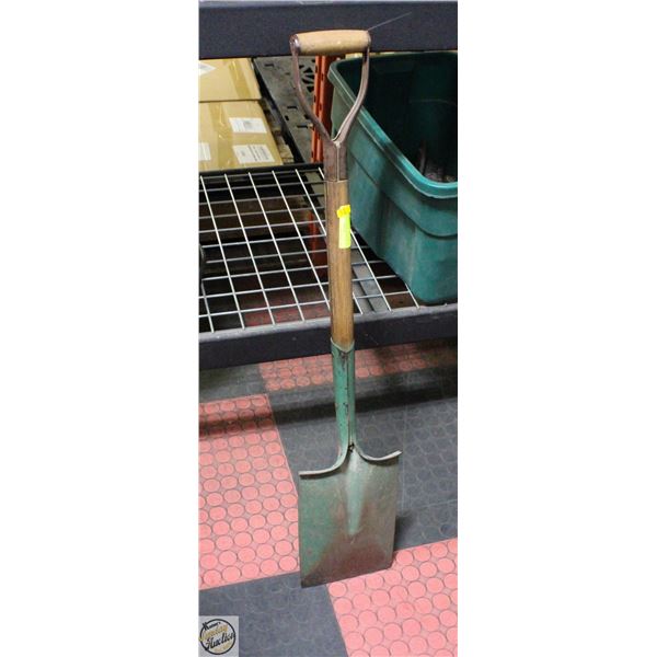 SQUARE PRINT SHOVEL WITH 28" HANDLE