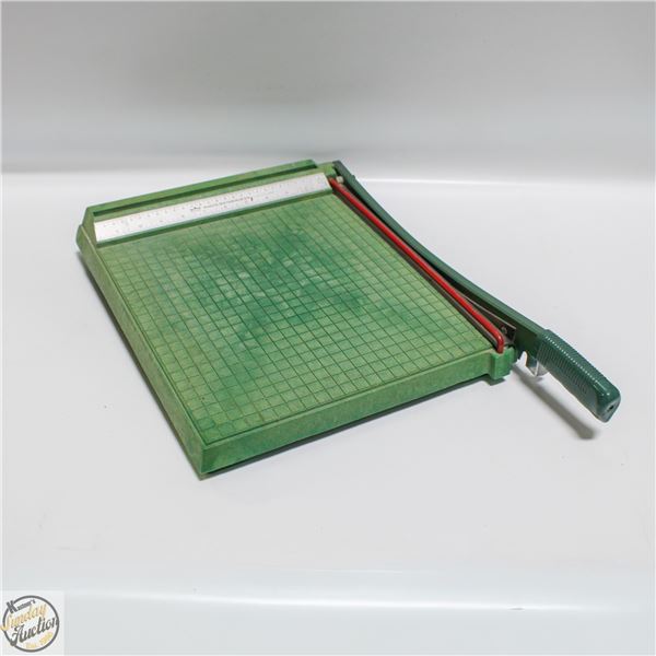 PREMIER PAPER CUTTER