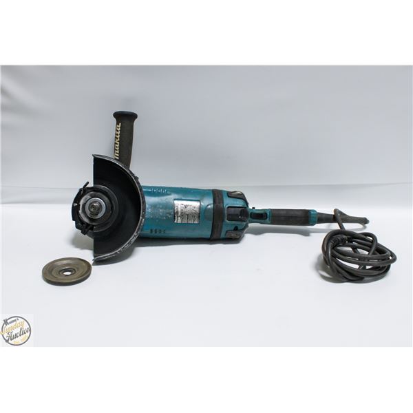 MAKITA 7" ANGLE GRINDER WITH TRIGGER SWITCH