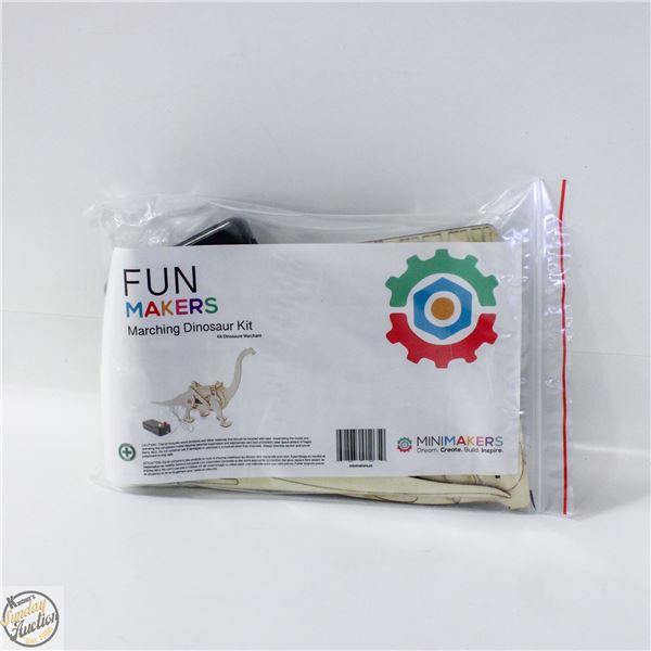 MARCHING DINOSAURS’ WOODEN BATTERY OPERATED WITH