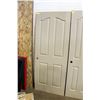 Image 1 : INTERIOR DOOR, 32" WIDE. PAINTED