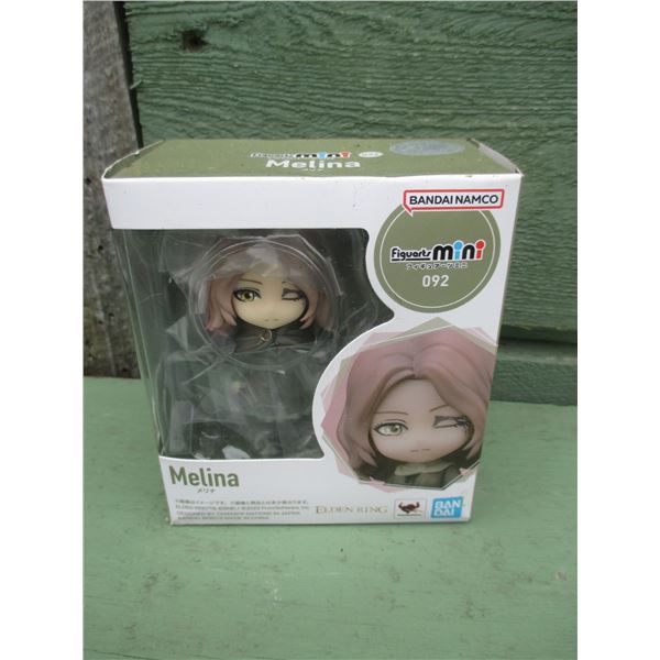 COLLECTIBLE FIGURE