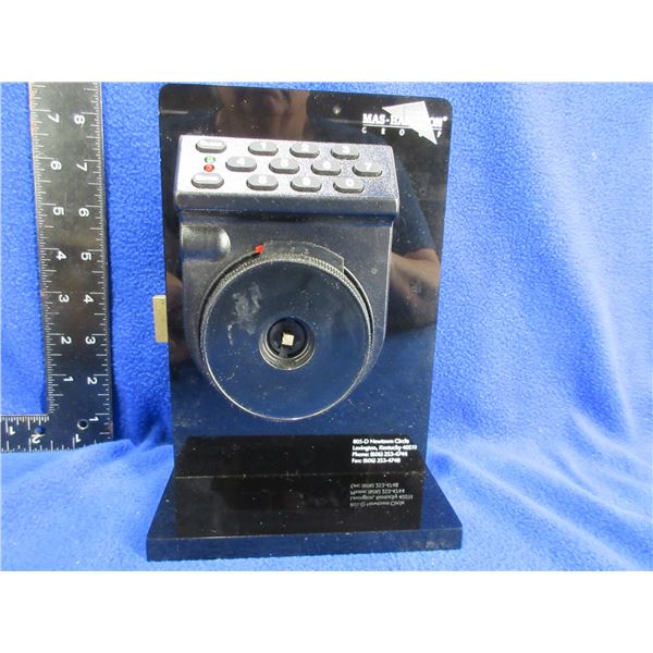 Mas-Hamilton Group Salesman Sample Digital Safe Lock