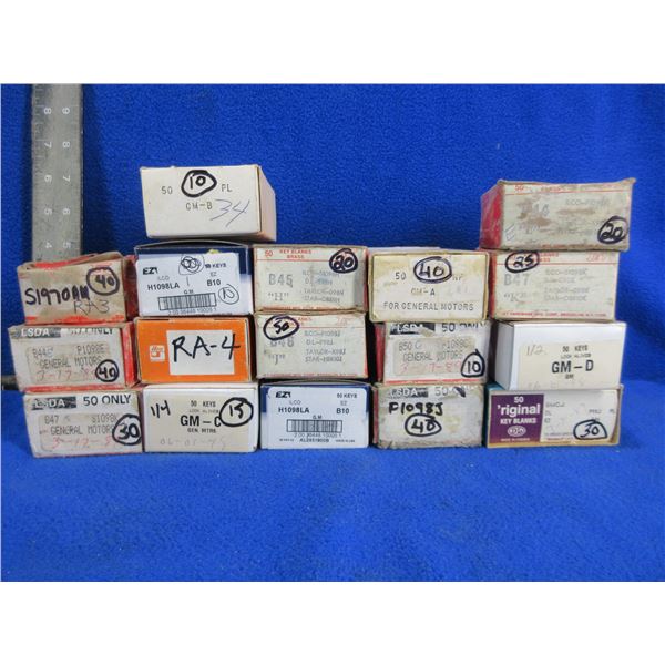 Lot of Approx. 470 Misc. GM Key Blanks