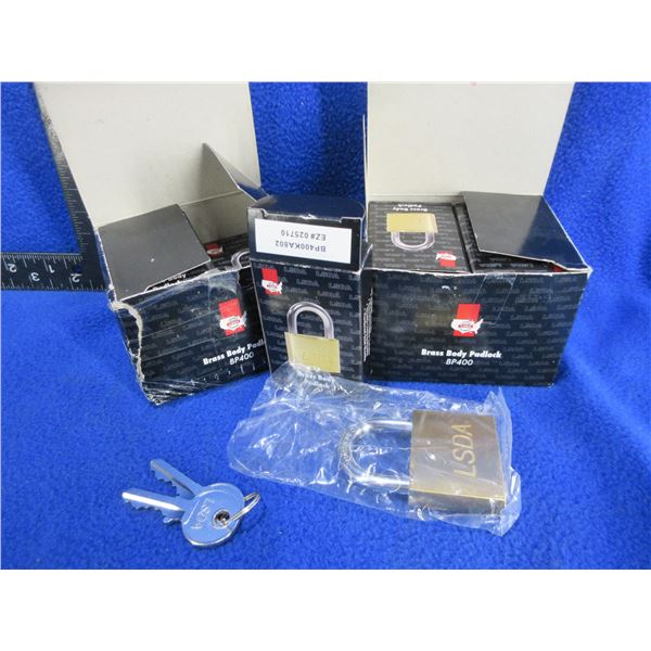 NEW - 12 LSDA Brass Body Padlocks BP400