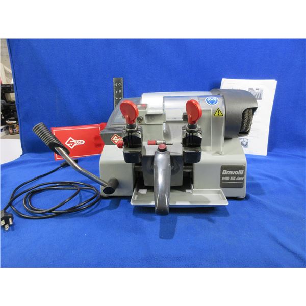 Silca Bravo III with EZ-Jaw Duplicating Key Machine