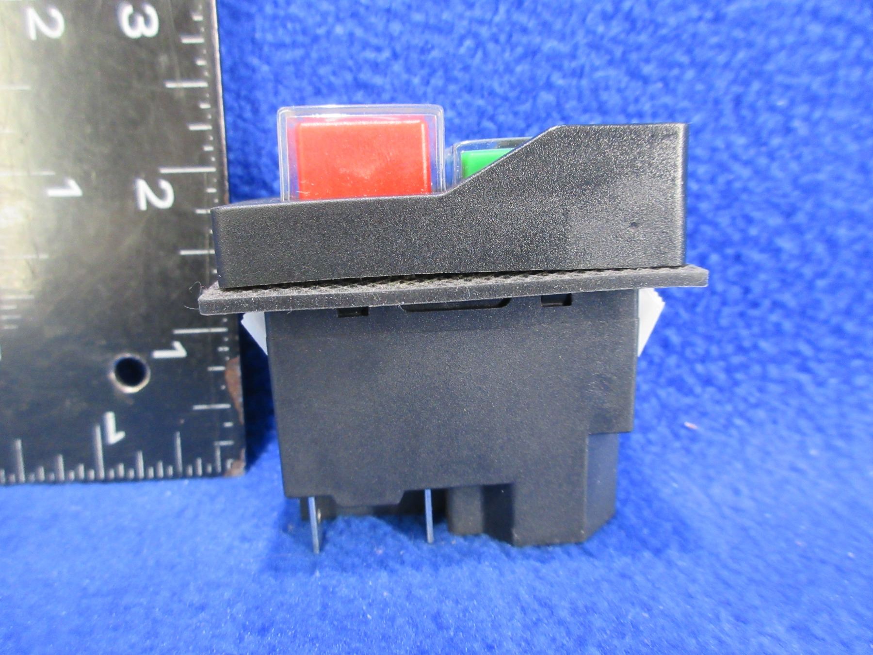 NEW - LAMB KJD17 UL508 1/2HP 120V Pushbutton On/Off Switch