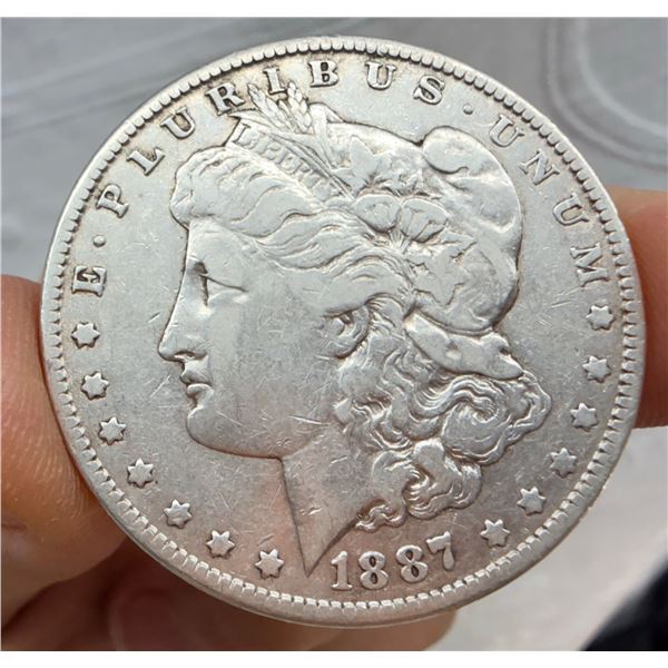 MORGAN SILVER DOLLAR - 1887