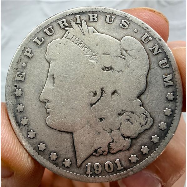 MORGAN SILVER DOLLAR - 1901O