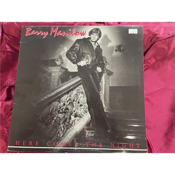 Barry Manilow Here Comes the Night vinyl LP record.