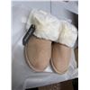 Image 1 : Land Vogue slippers size 7–8