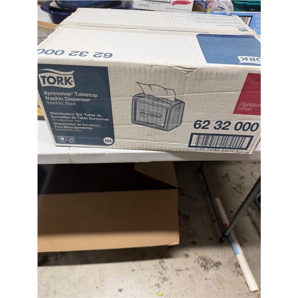 Table top napkin dispenser TORK