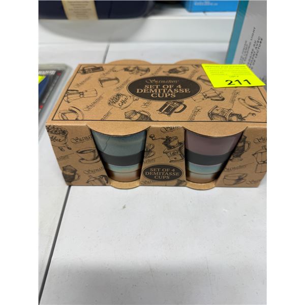 Set of demitasse cups
