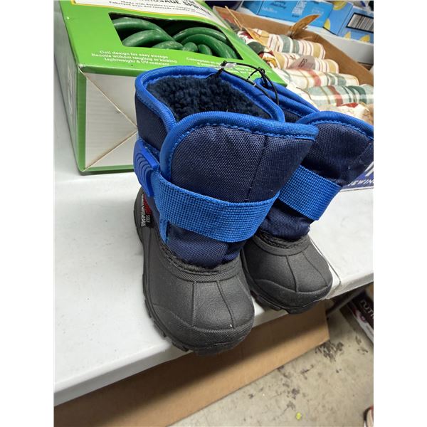 Toddler boots size 5