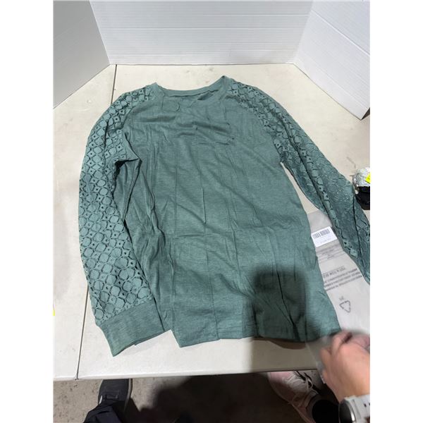 Shirt size small medium