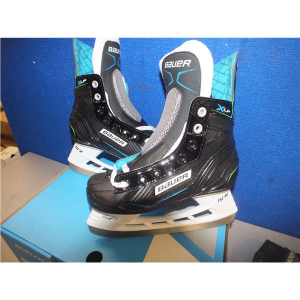 Kids Size 3 Bauer XLP Hockey Skates