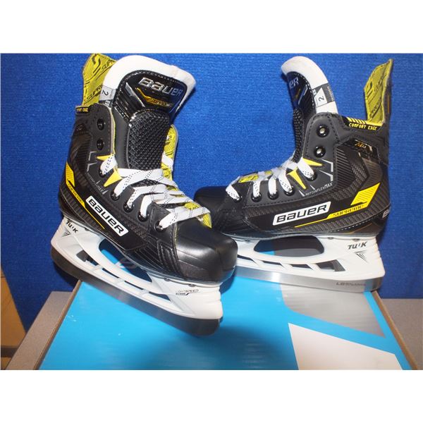 Kids Size 2 Bauer Supreme M4 Hockey Skates