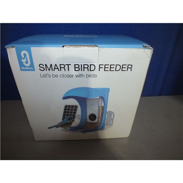 Smart Bird Feeder