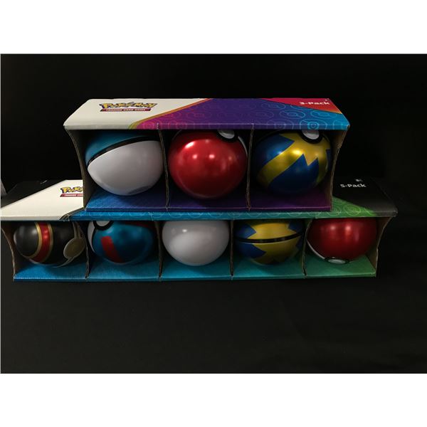 LOT OF 8 POKEBALLS