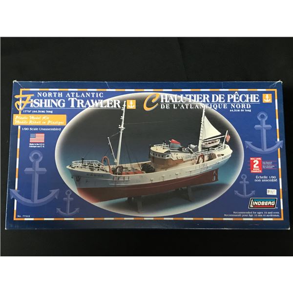 North Atlantic FISHING TRAWLER 1/90 MODEL KIT IN ORIGINAL PACKAGING
