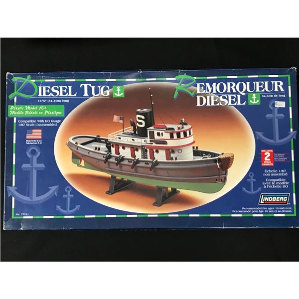 DEISEL TUG 1:87 MODEL KIT  IN ORIGINAL PACKAGING
