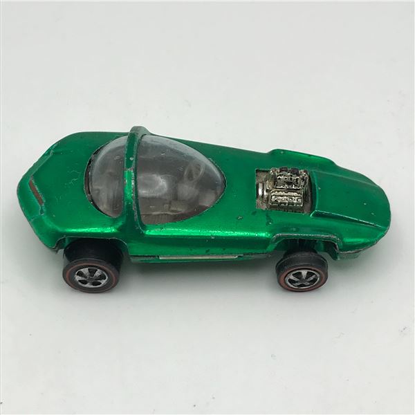 1967 HOT WHEELS REDLINE SILHOUETTE DIE CAST CAR IN GREEN