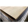 Image 2 : 996.16 SQ FT OF EC PREMIUM AQUAFIX COLLECTION ROYAL SERIES WILLIAM (EC8284) LAMINATE FLOORING