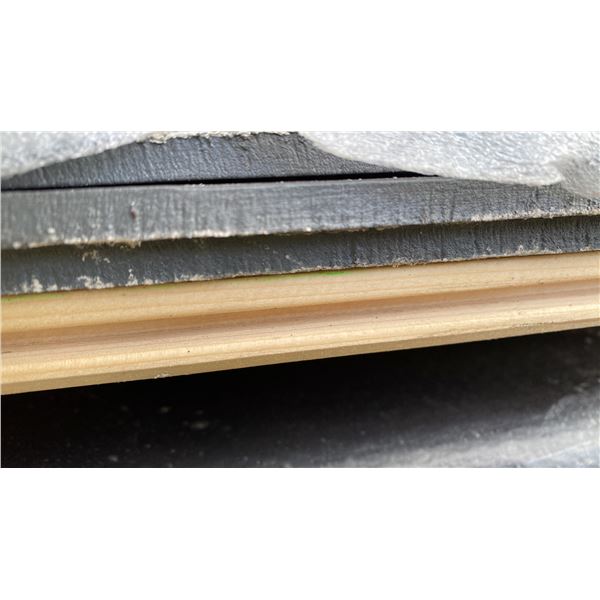 3 PARTIAL LIFTS OF ASSORTED PROFESSIONAL OUTDOOR SIDING