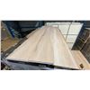 Image 1 : 927.16 SQ FT OF EC PREMIUM AQUAFIX COLLECTION LASCOMBES (EC28933) LAMINATE FLOORING