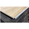 Image 2 : 927.16 SQ FT OF EC PREMIUM AQUAFIX COLLECTION SAINT-PIERRE (EC28931) LAMINATE FLOORING