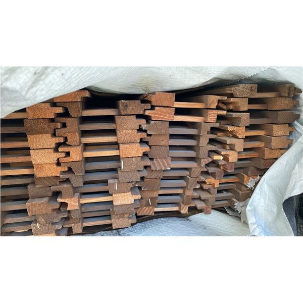 CEDAR PROFESSIONAL OUTDOOR WOODEN SOFFIT VENTING APPROX 7'