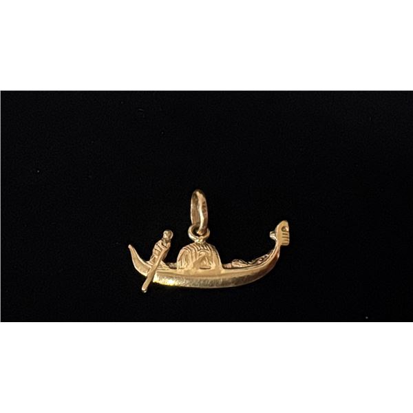 APPROX 18K GONDOLA CHARM (1.8G)
