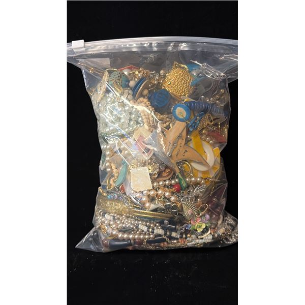 MISC COSTUME JEWELRY