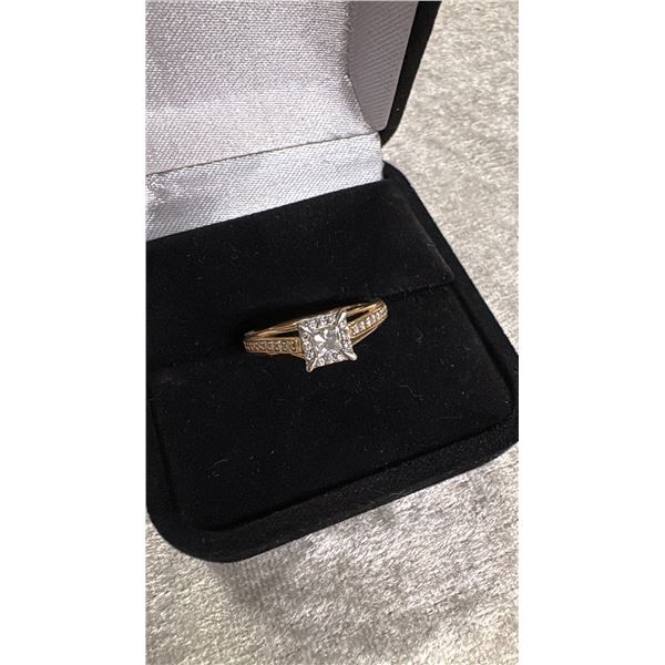 LADIES DIAMOND RING