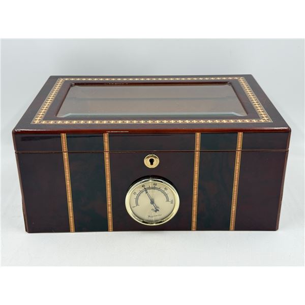 VTG Glass-Top Cigar Humidor