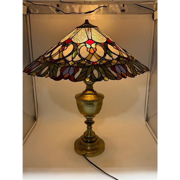 Tiffany-Style Stained Glass Lamp