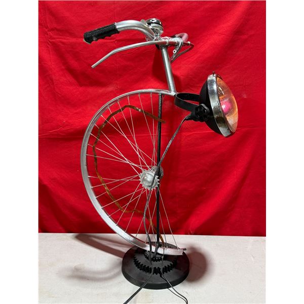 VTG Arts & Crafts Bicycle Lamp