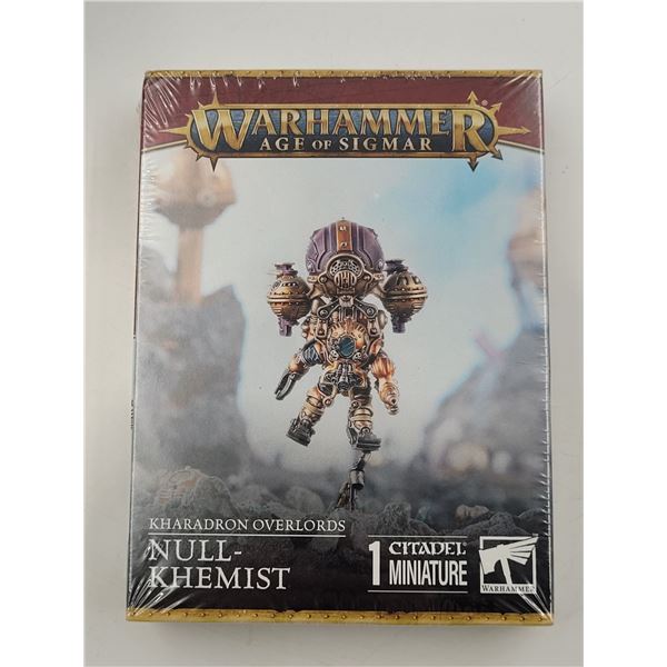 Sealed Warhammer Age of Sigmar Null-Khemist Miniature