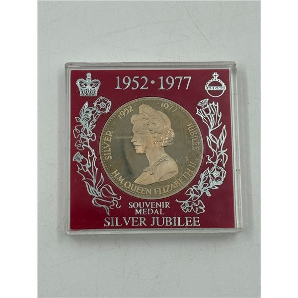 1952-1977 Queen Elizabeth II Silver Jubilee Souvenir Medal