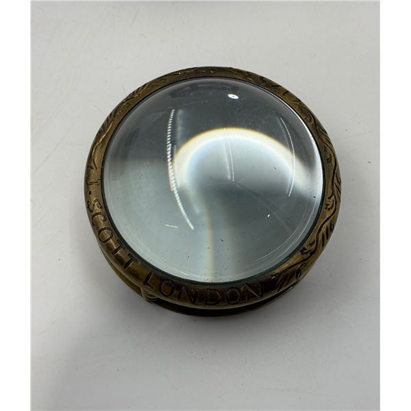 VTG Desk Magnifying Glass
