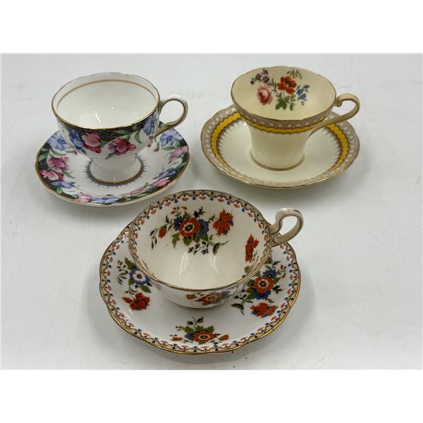 Fine Bone China Teacups & Saucers (Aynsley & Paragon)