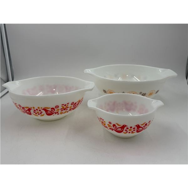 3 Vintage Pyrex Mixing Bowls