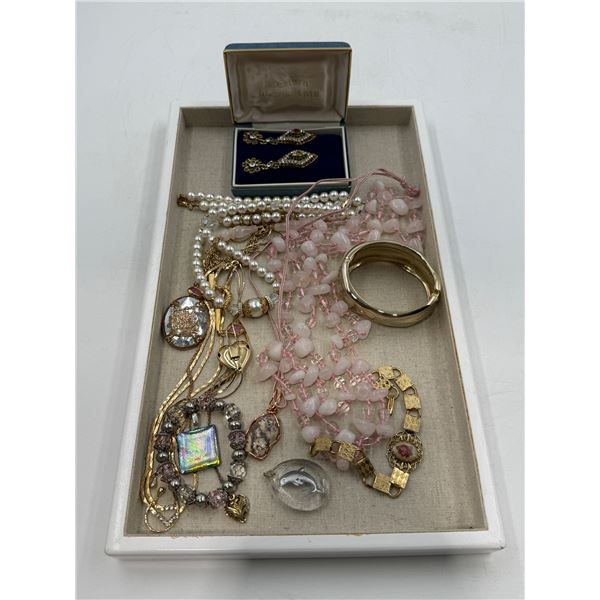 Tray Of Assorted Jewelry