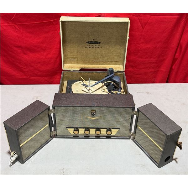 Vintage Fleetwood Vinyl Record Player & Speakers Model HB-59