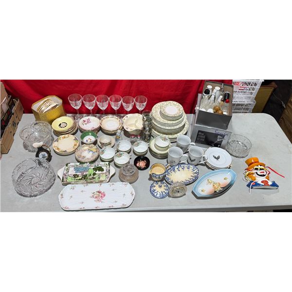 Vintage Variety: Chinaware, Crystal Glasses, Sea Shells, & More