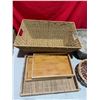 Image 2 : Assorted Wicker Baskets & Trays