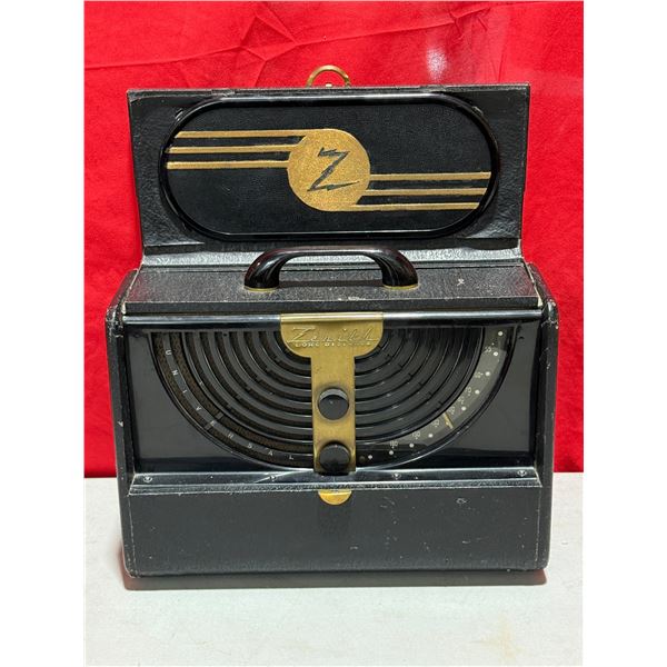 Vintage Zenith Long Distance Radio