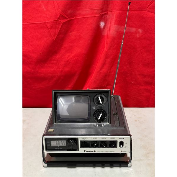 Vintage Panasonic Solid State / 3-WAy Sure Power Portable TV
