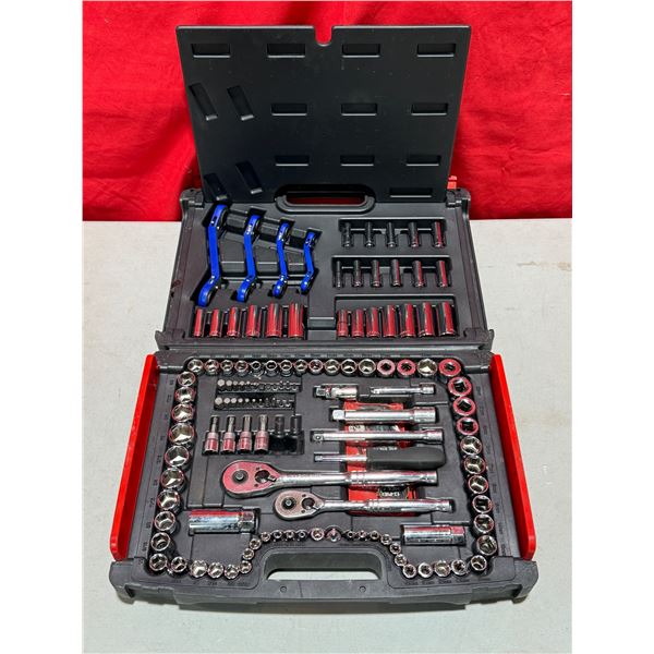 New Husky Ratchet Socket Set
