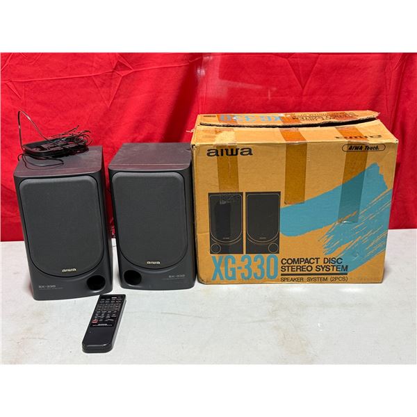 2 Vintage Aiwa Sx-330 Speakers
